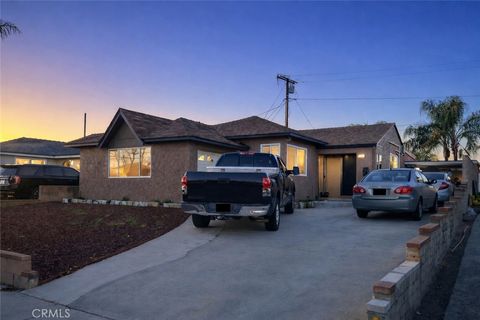 Photo of 4563 Bridgeview Ave, Pico Rivera, CA 90660 (MLS # DW26011843)