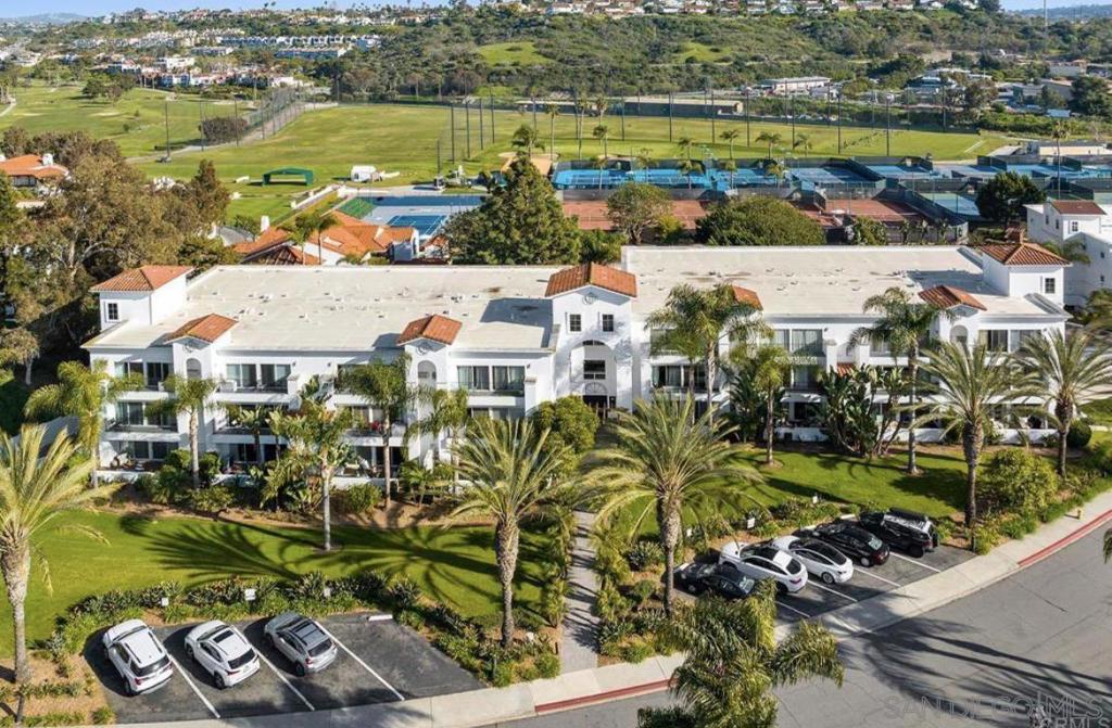 2003 Costa Del Mar Rd 671