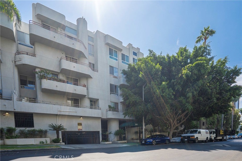 500 S Berendo Street 102, Los Angeles CA 90020