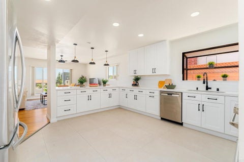 Photo of 5736 Soledad Mountain Road, La Jolla, CA 92037 (MLS # NDP2606409)
