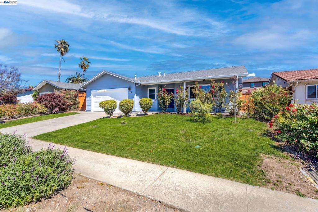 38475 Jacaranda Dr