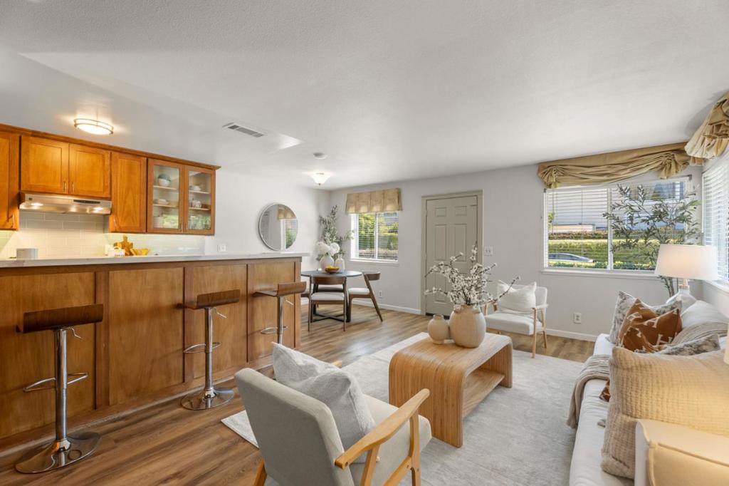 808 Gilchrist Drive 3