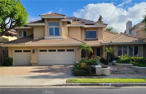 Photo of 18759 Fairfield Road, Porter Ranch, CA 91326 (MLS # SR26128947)