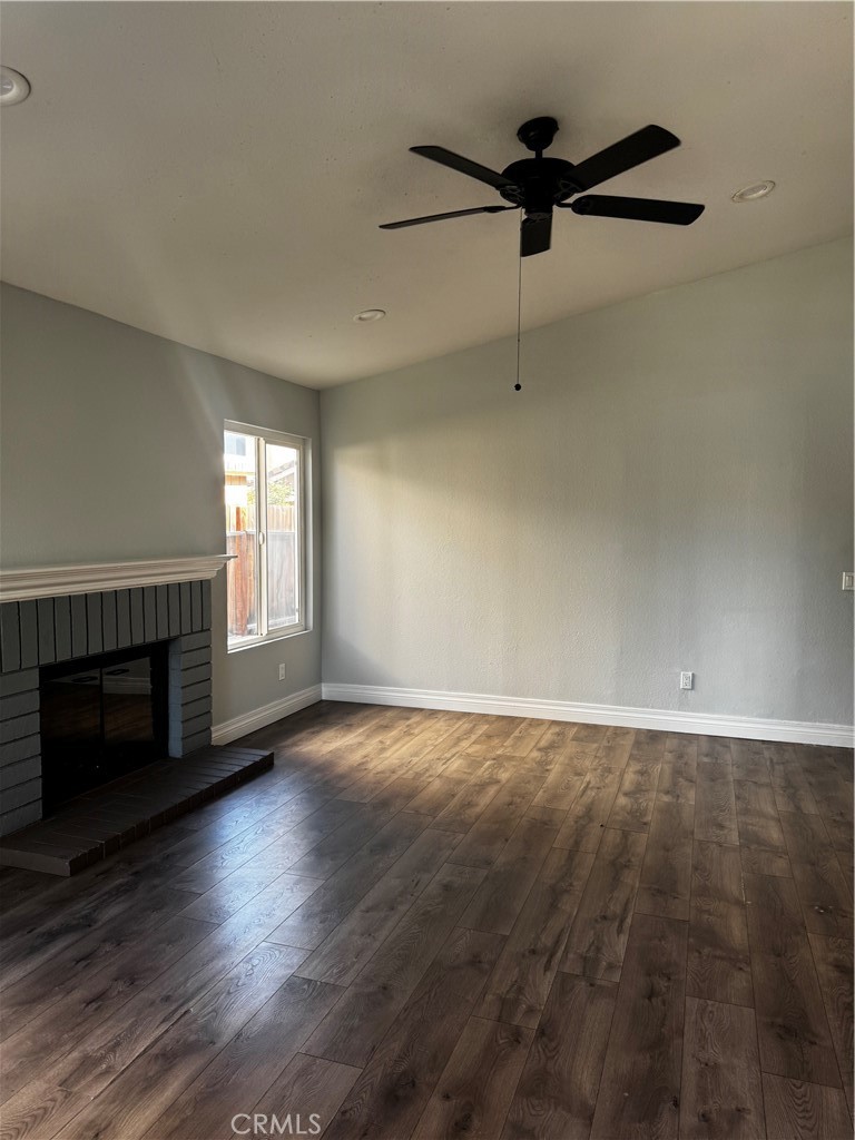 1912 W Quartermaster Street