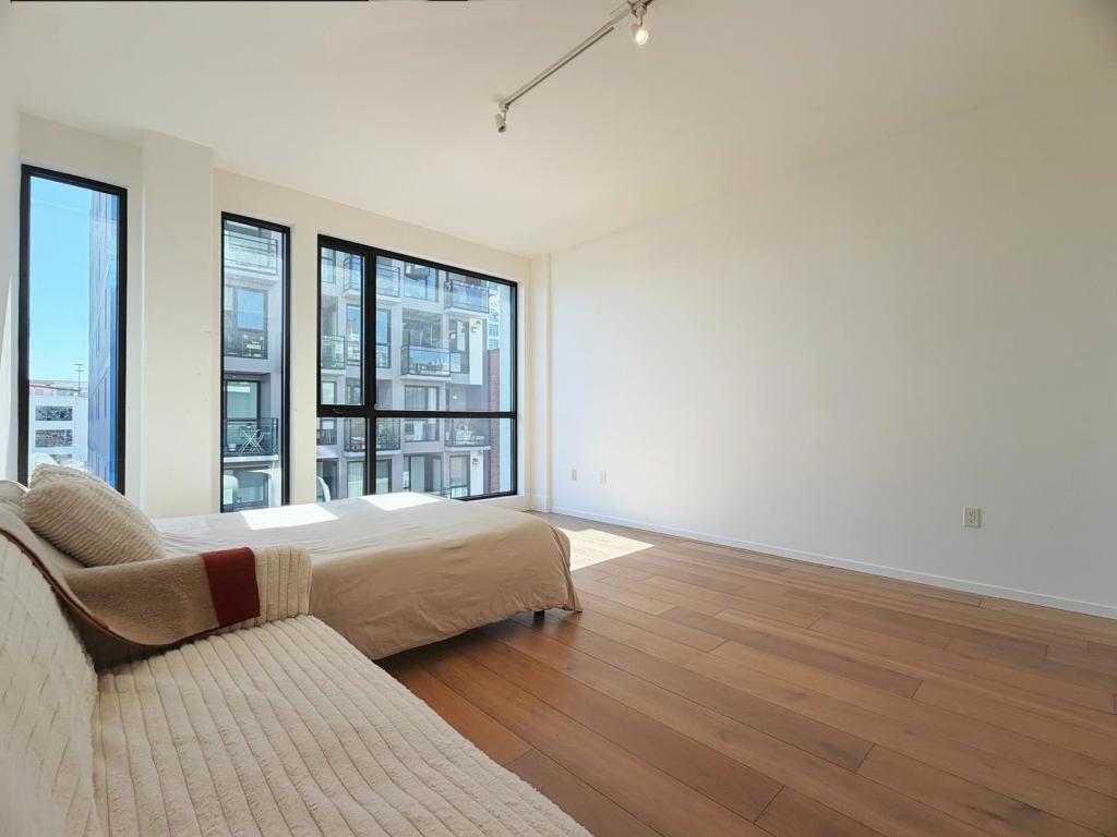 Undisclosed Address #ML82038495, San Francisco CA 94109