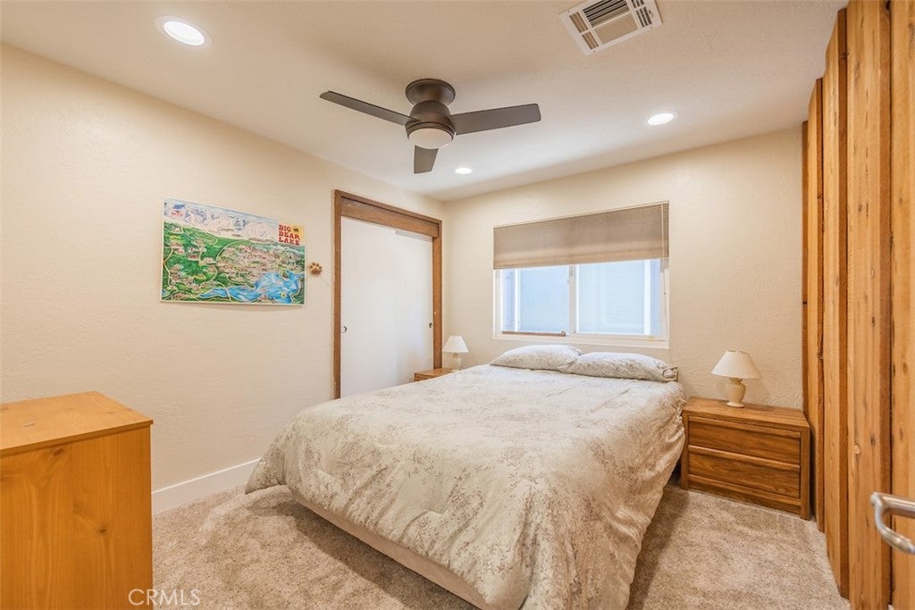 803 Robinhood Boulevard