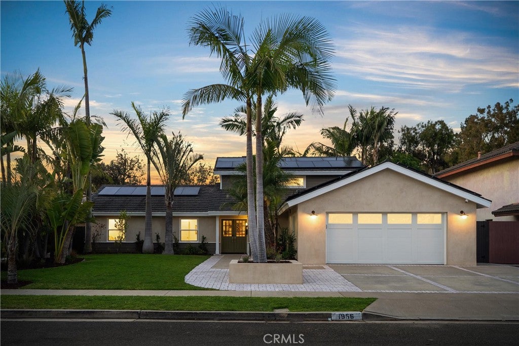 1956 Flamingo Drive