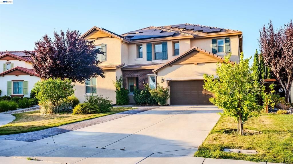 Photo of 18628 Delta Ct Ct, Lathrop, CA 95330 (MLS # 41136865)