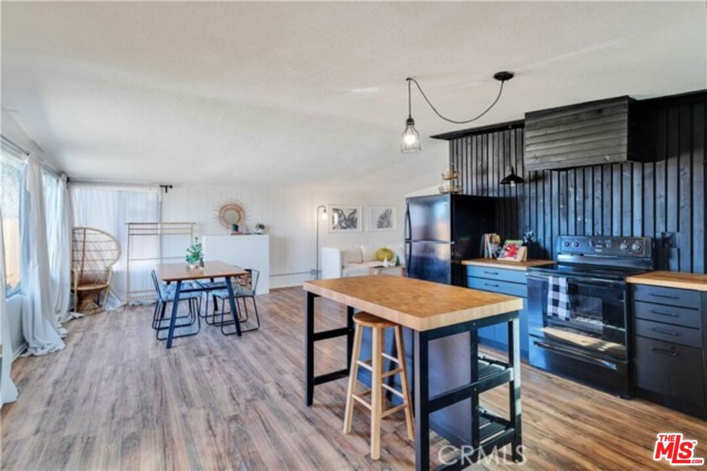 73741 Serrano Drive
