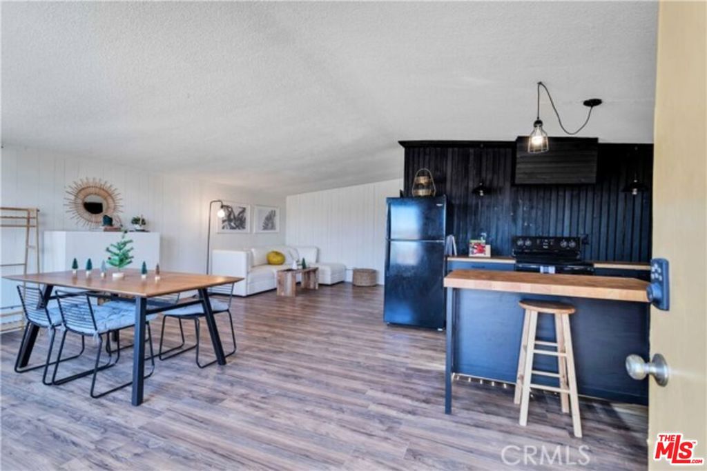 73741 Serrano Drive