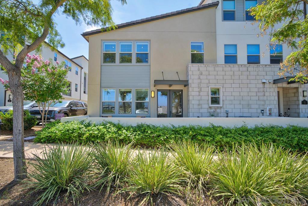 16755 Coyote Bush Drive DR 50, San Diego CA 92127