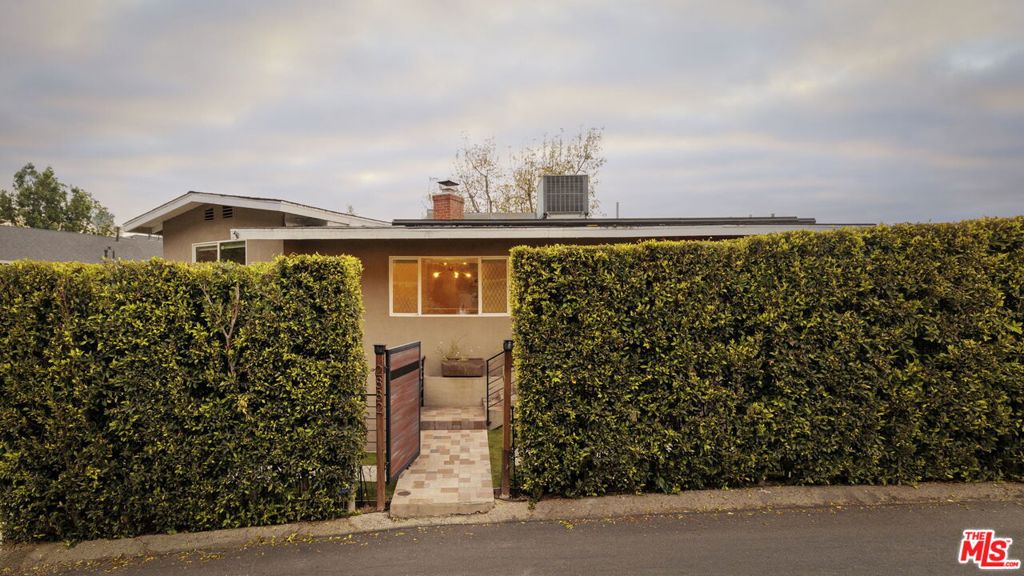 2882 Palmer Drive