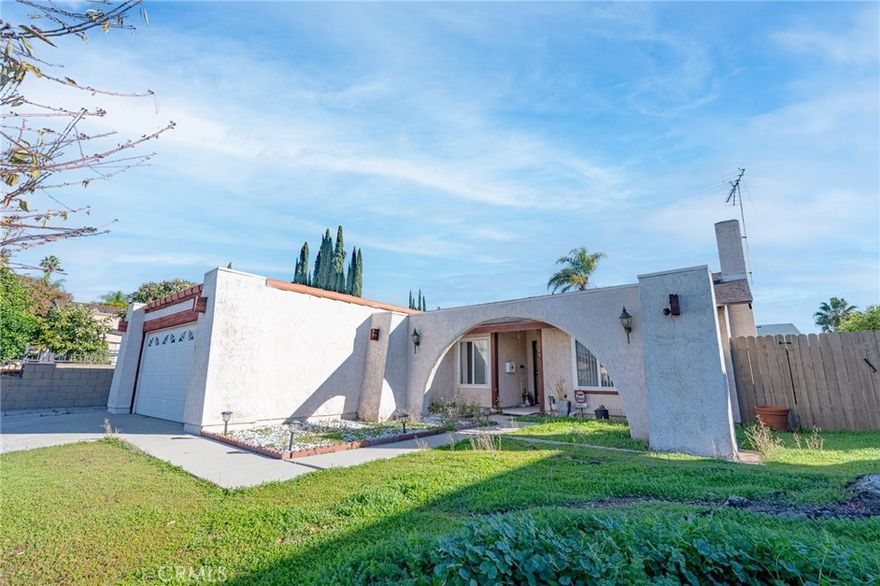 Beautiful 3-Bedroom Home with Pool in Diamond Bar!

This charming 3-bedroom, 2-bathroom single-story home is located in the highly desirable city of Diamond Bar, within the Pomona Unified School District.
Offering comfort, convenience, and a well-designed layout, this home is perfect for anyone seeking a peaceful and well-established neighborhood. Enjoy a refreshing swimming pool, ideal for relaxing on warm California days. The spacious living areas and abundant natural light create a warm and inviting atmosphere throughout the home.

Appliances Included:
* Gas stove/oven
* Dishwasher
* Refrigerator

Tenant Responsibilities:
* Tenants are responsible for all utilities.
*Tenants are responsible for the monthly swimming pool maintenance fee.