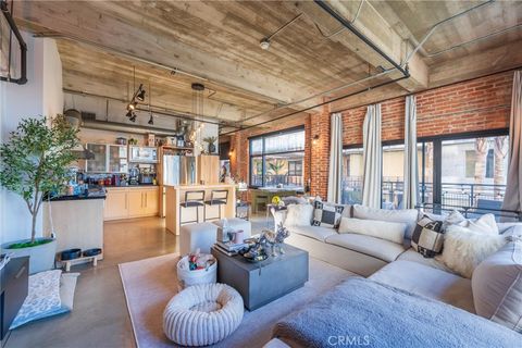 835 Locust Avenue 310 Long Beach CA 90813