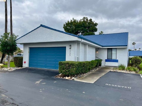 Photo of 5796 Cutter Loop, Discovery Bay, CA 94505 (MLS # 41152507)