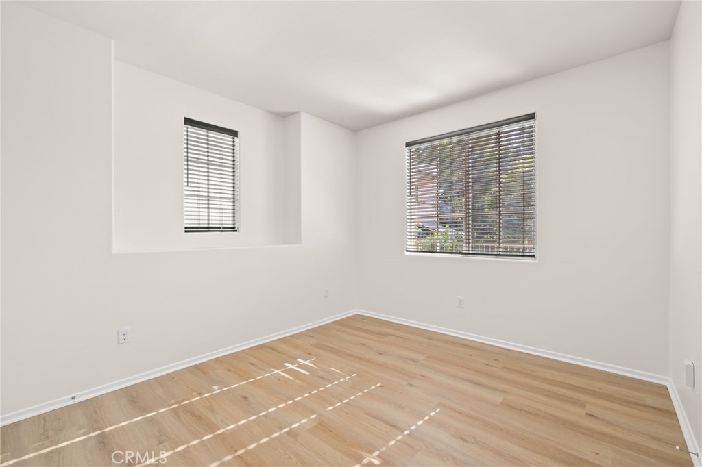 Colony Condos (901) - Residential Lease
