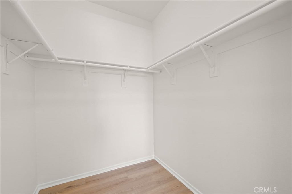 Colony Condos (901) - Residential Lease