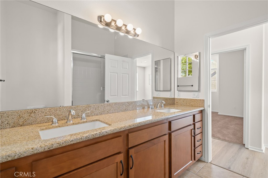 Colony Condos (901) - Residential Lease