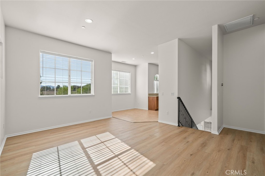 Colony Condos (901) - Residential Lease