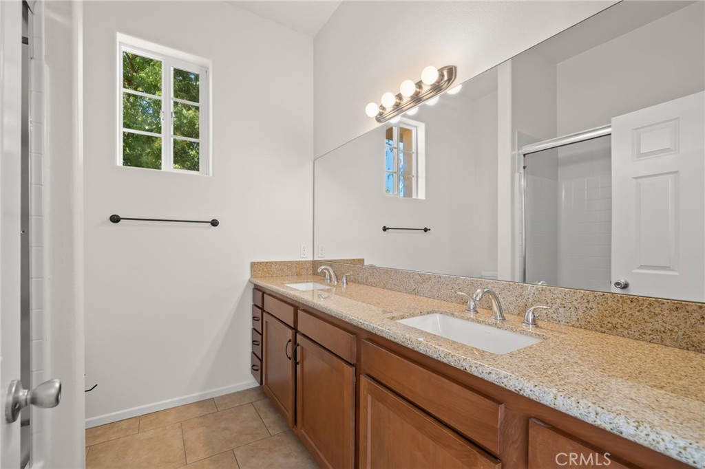 Colony Condos (901) - Residential Lease