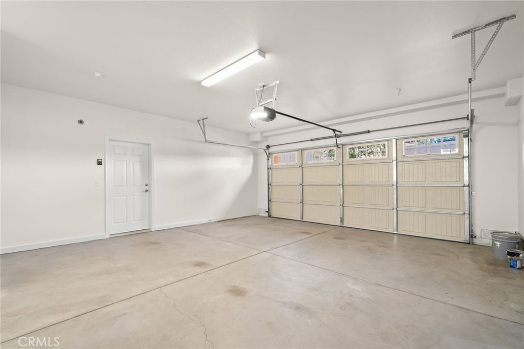 Colony Condos (901) - Residential Lease