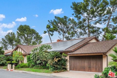 Tiny photo for 2310 Apollo Drive, Los Angeles, CA 90046 (MLS # 25598639)