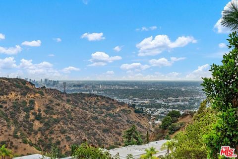 Tiny photo for 2310 Apollo Drive, Los Angeles, CA 90046 (MLS # 25598639)
