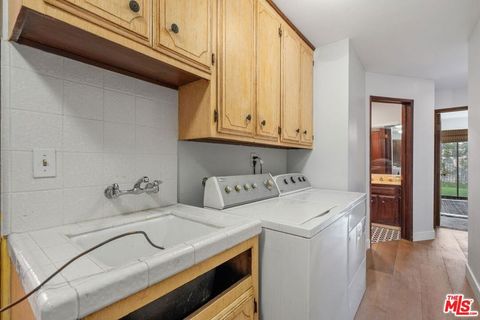 Tiny photo for 2310 Apollo Drive, Los Angeles, CA 90046 (MLS # 25598639)
