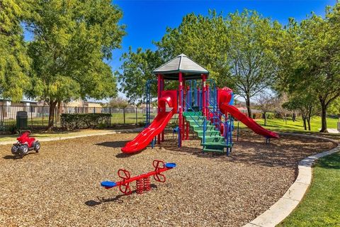 Tiny photo for 35604 Shadow Dr, Winchester, CA 92596 (MLS # SW26047819)