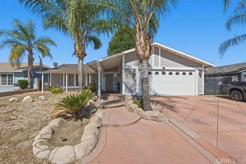 Photo of 769 Harding St, Hemet, CA 92543 (MLS # IG26103117)