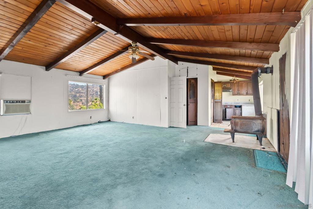 6133 Rainbow Heights Rd