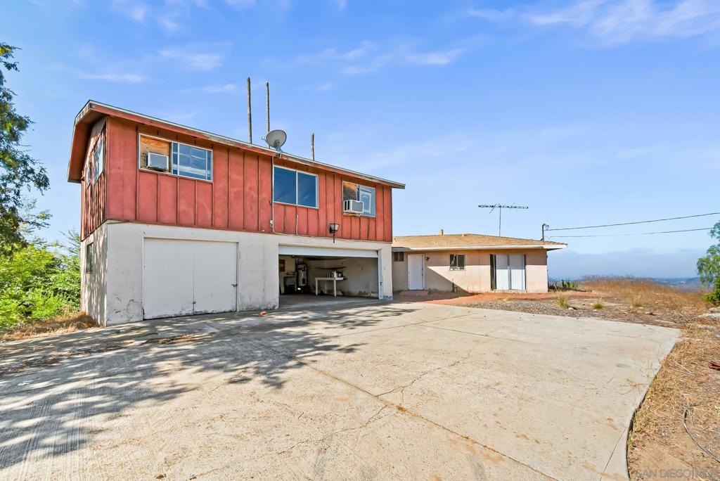 6133 Rainbow Heights Rd