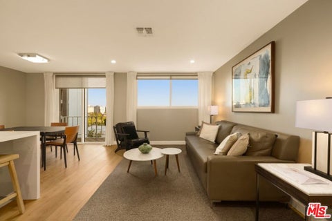 Photo of 100 S Doheny Drive #607, Los Angeles, CA 90048 (MLS # 26990231)
