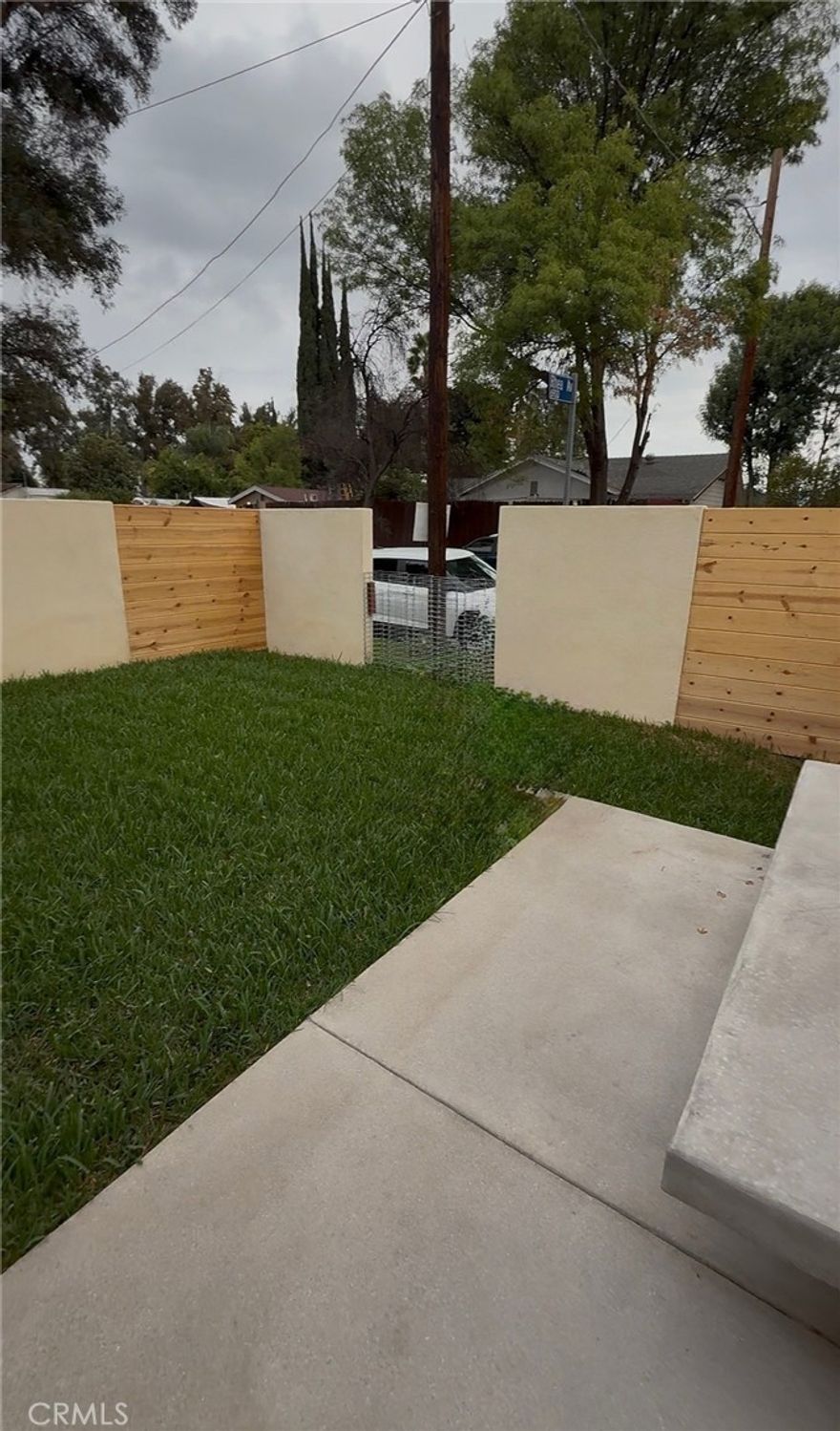 ADU-1-bed, 1-bath home. Features include private entry, private front yard, in-unit washer/dryer hookups, vinyl wood flooring, dual-pane windows, central AC, Nest thermostat & tankless water heater. Utilities except electricity included; enjoy savings on gas, trash, water, and landscaping. Move-in ready and great value!