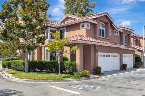 Photo of 84 Matisse CIR, Aliso Viejo, CA 92656 (MLS # OC26192679)