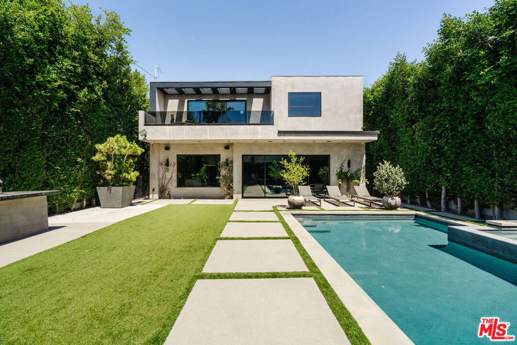 537 N Alta Vista Boulevard