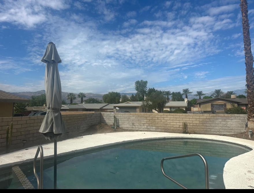 Long term Lease! VIEW, VIEW ,VIEW! Welcome to this lovely 2b /2 b single family home in Palm Desert Country club with a private pool. Views of the fairway and mountain views from courtyard and back patio. Newer cabinets in the bathrooms, Newer stackable washer and dryer in the laundry room, Newer interior Paint, Newer flooring. A MUST SEE!
