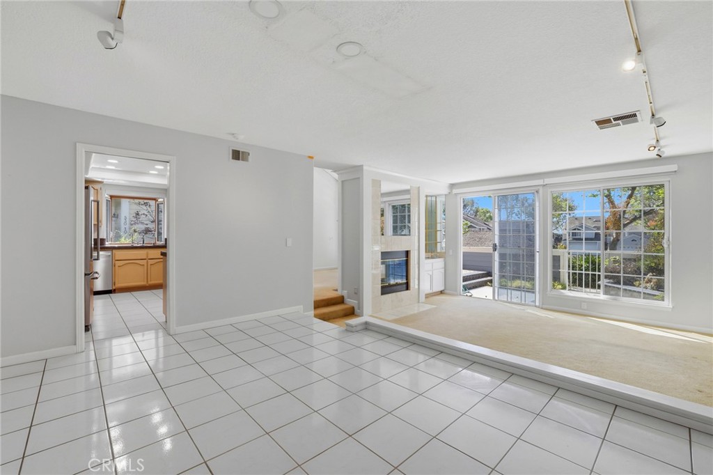 520 Lexington Court 103