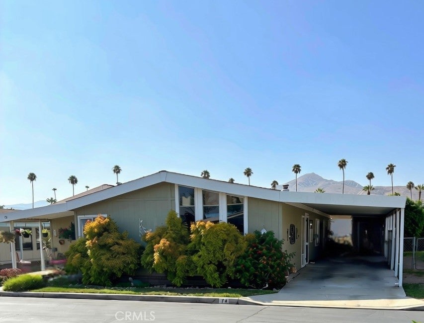 13381 Magnolia Avenue 74