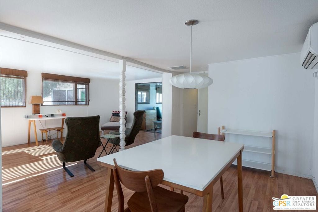 82 Santa Monica Street