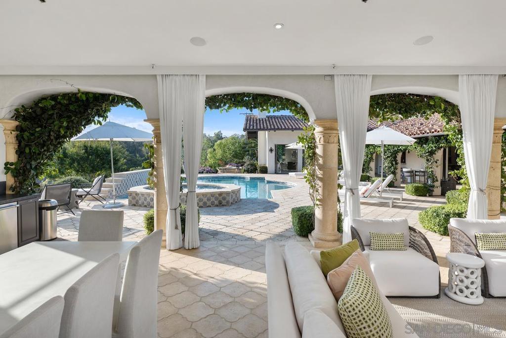 Rancho Santa Fe - Residential