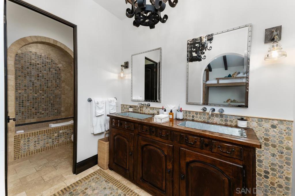 Rancho Santa Fe - Residential