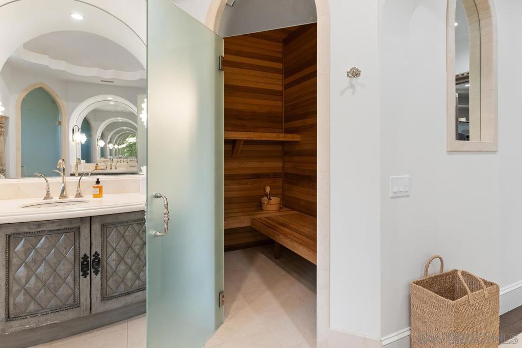 Rancho Santa Fe - Residential