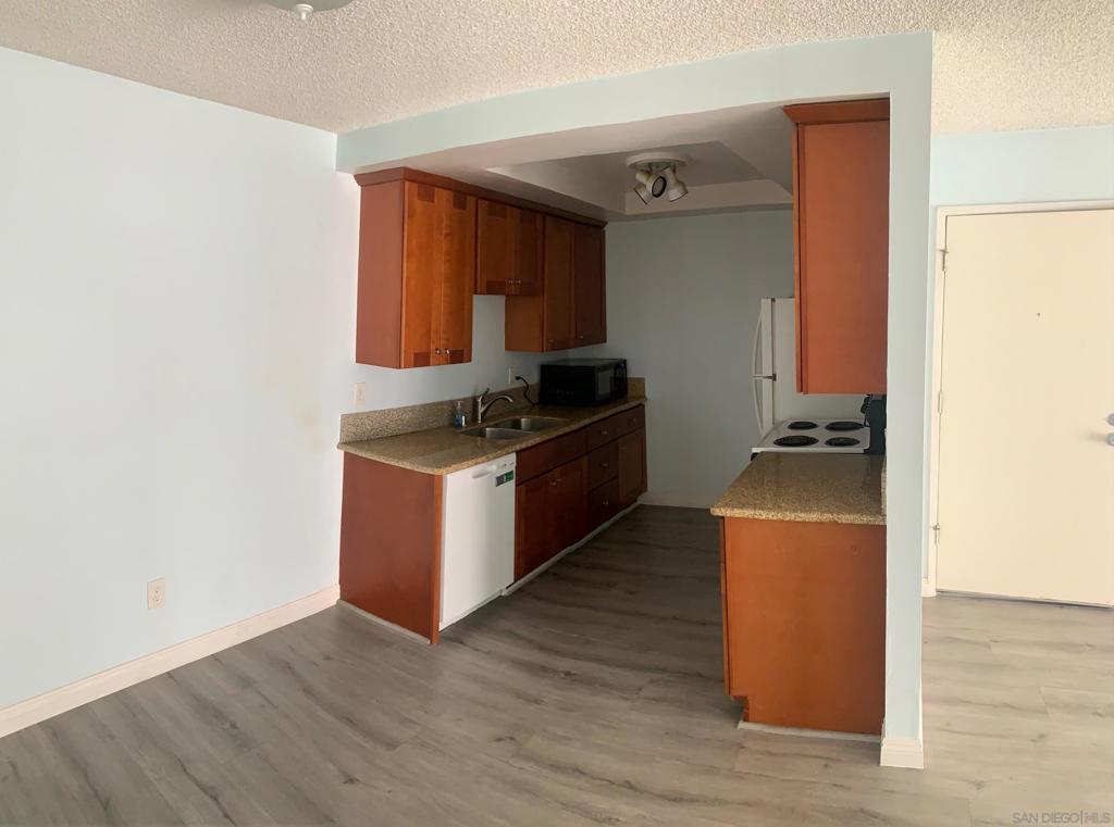 10278 Black Mountain Rd. 171