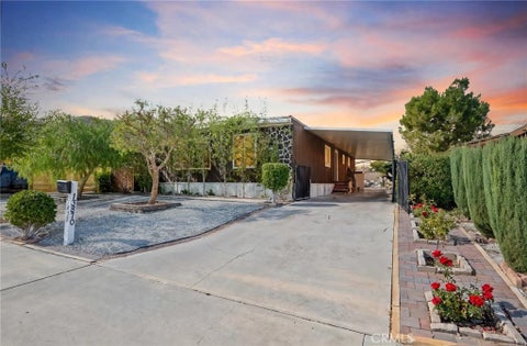 Photo of 13870 Rodeo Dr, Victorville, CA 92395 (MLS # HD26228410)