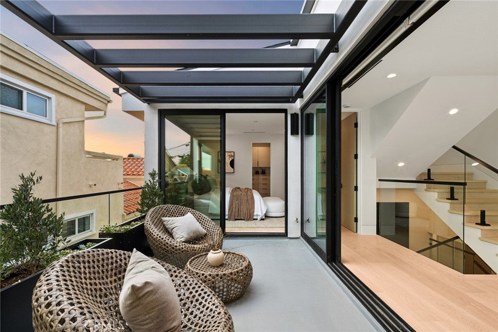 2501 Seaview Avenue, Corona Del Mar CA 92625 - Photo 13