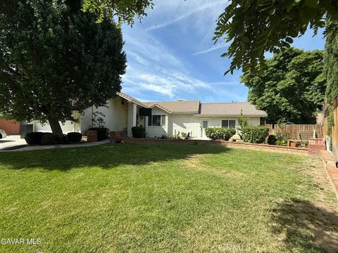Photo of 39331 Thames Court, Palmdale, CA 93551 (MLS # SR26120875)