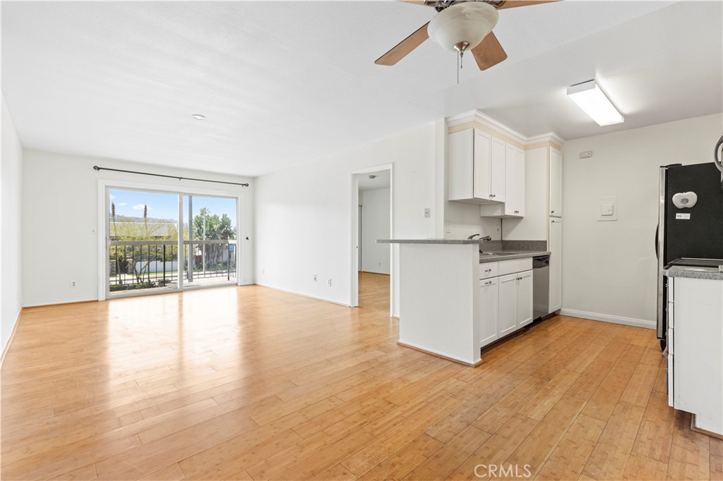 2408 S Hacienda Boulevard L8