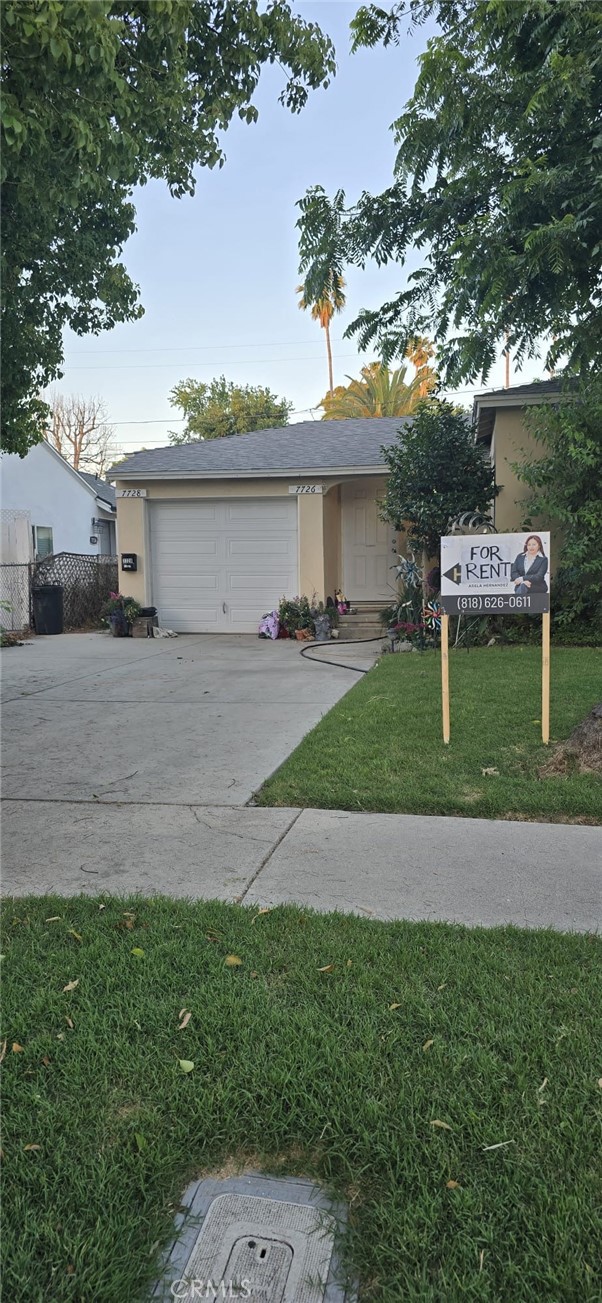 Almost new Unit, with 2 bedrooms 1 Bathroom light and bright unit, open concept, washer and dryer area, recess lights, private parking space, near shopping center, schools, CSUN, restaurants