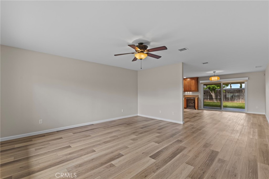 12705 Foreman Avenue